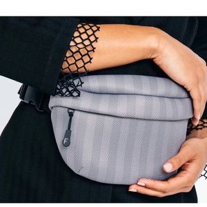 FANPK Black &White No Time To Waist Houndstooth Adjustable Strap Fanny Pack NWOT